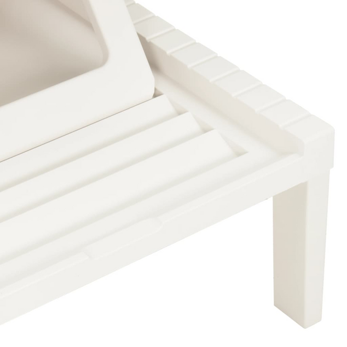 vidaXL Adjustable Plastic Sun Lounger in White - Perfect for Outdoor Relaxation