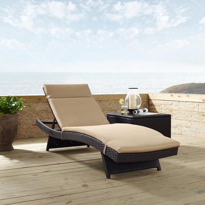 Biscayne Outdoor Wicker Chaise Lounge in Mocha/Brown – Modern & Durable Patio Furniture